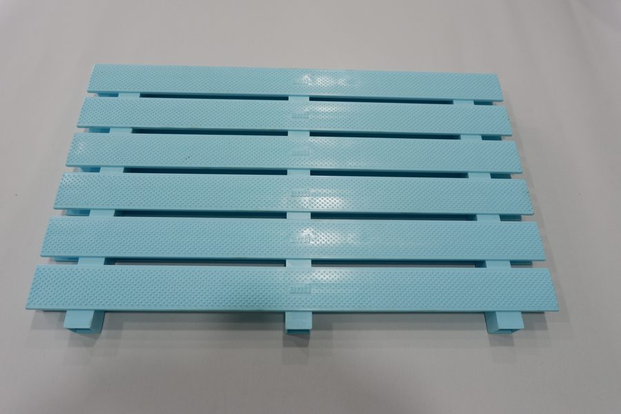 Sàn xuất phát hồ bơi 2